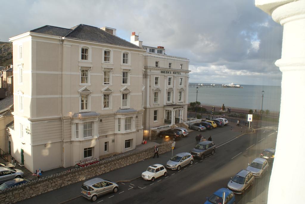 The Queens Lodge Llandudno Exterior photo